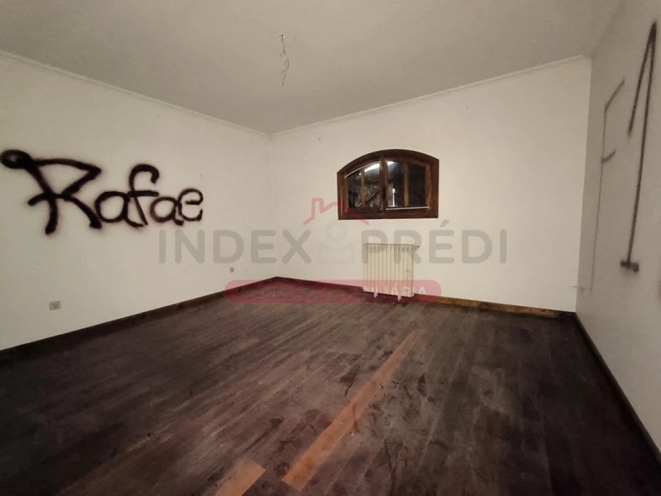 Moradia T5 para Venda em Sangalhos Foto 29