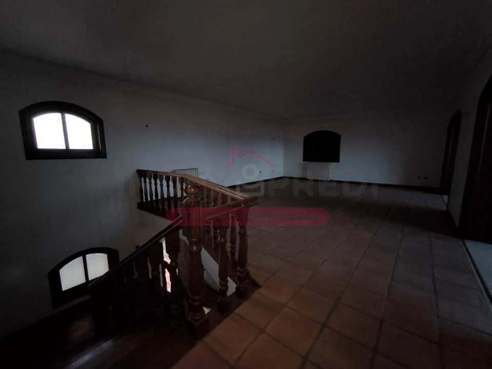 Moradia T5 para Venda em Sangalhos Foto 36