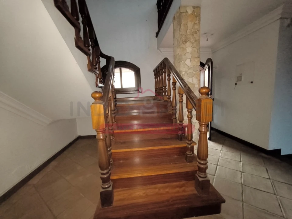 Moradia T5 para Venda em Sangalhos Foto 37