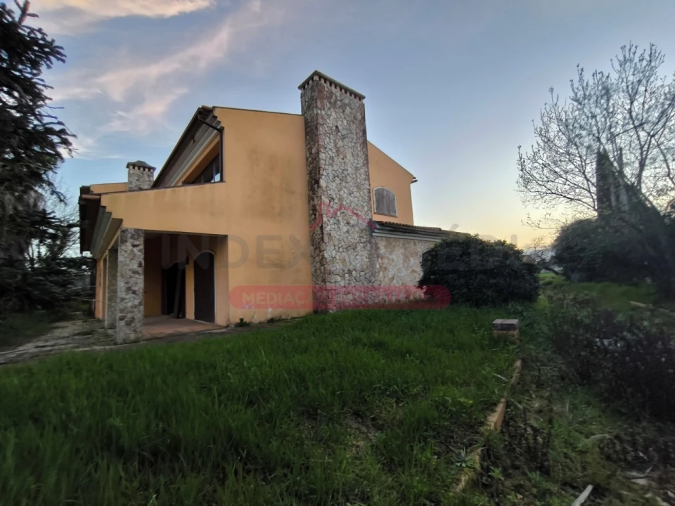 Moradia T5 para Venda em Sangalhos Foto 57