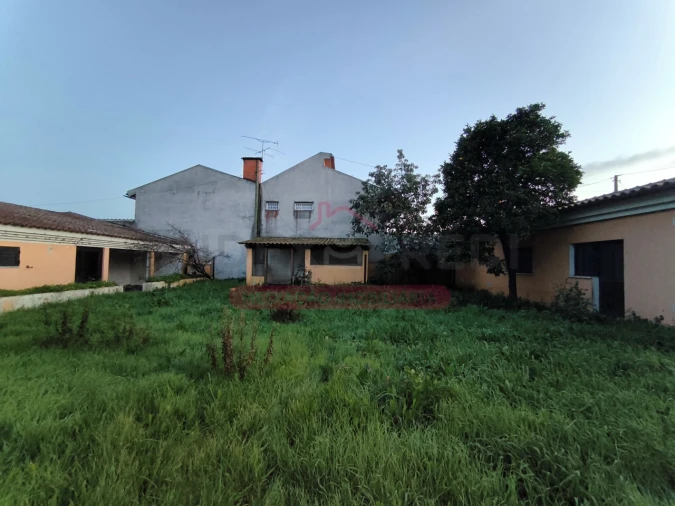 Moradia T5 para Venda em Sangalhos Foto 10