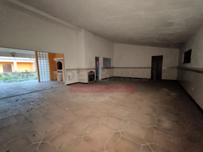 Moradia T5 para Venda em Sangalhos Foto 19