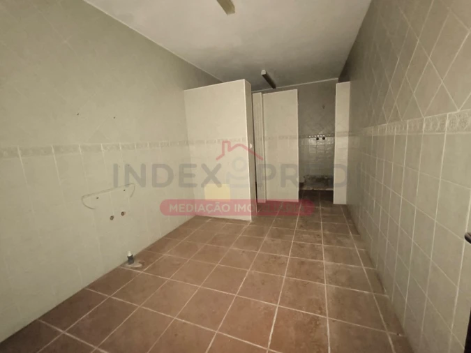 Moradia T5 para Venda em Sangalhos Foto 22