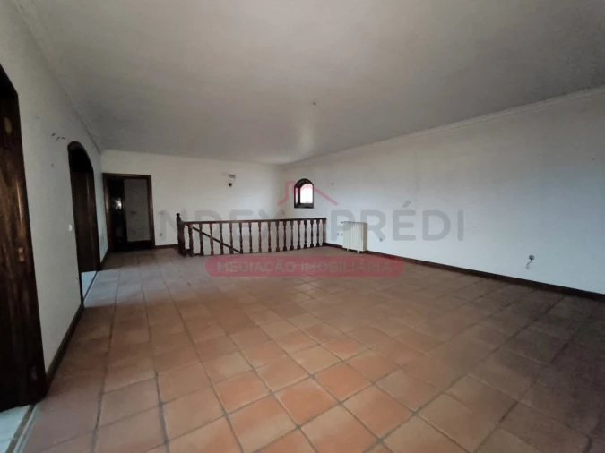 Moradia T5 para Venda em Sangalhos Foto 4