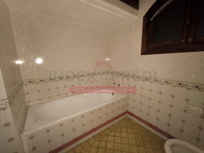 Moradia T5 para Venda em Sangalhos Foto 45