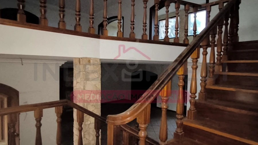 Moradia T5 para Venda em Sangalhos