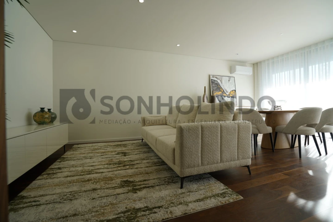 Apartamento T1 para Venda em Cidade da Maia Foto 2