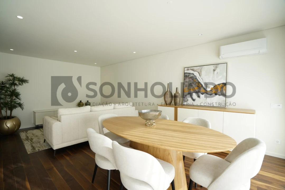 Apartamento T2 para Venda em Cidade da Maia Foto 20