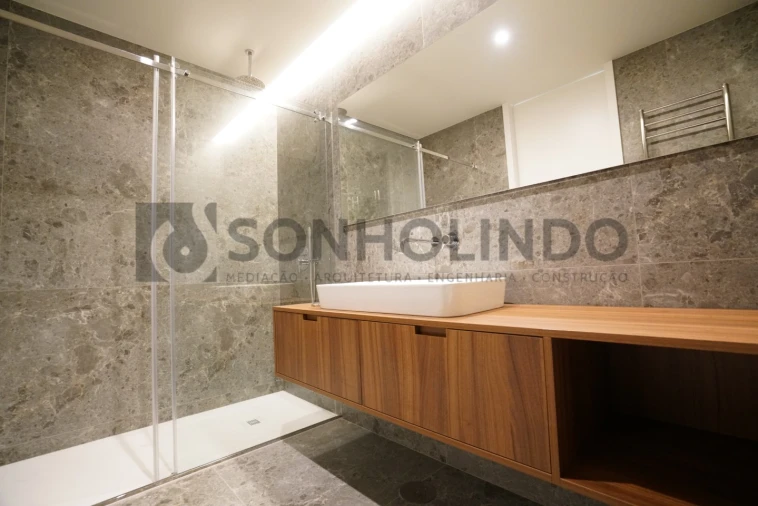 Apartamento T2 para Venda em Cidade da Maia Foto 27