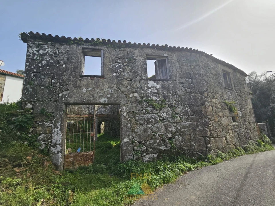 Moradia T3 para Venda em Ribeira Foto 1