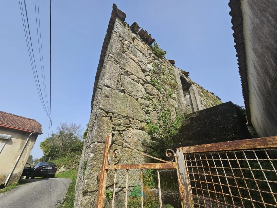 Moradia T3 para Venda em Ribeira Foto 2