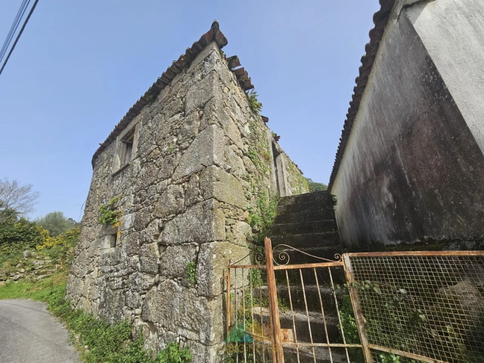 Moradia T3 para Venda em Ribeira Foto 3