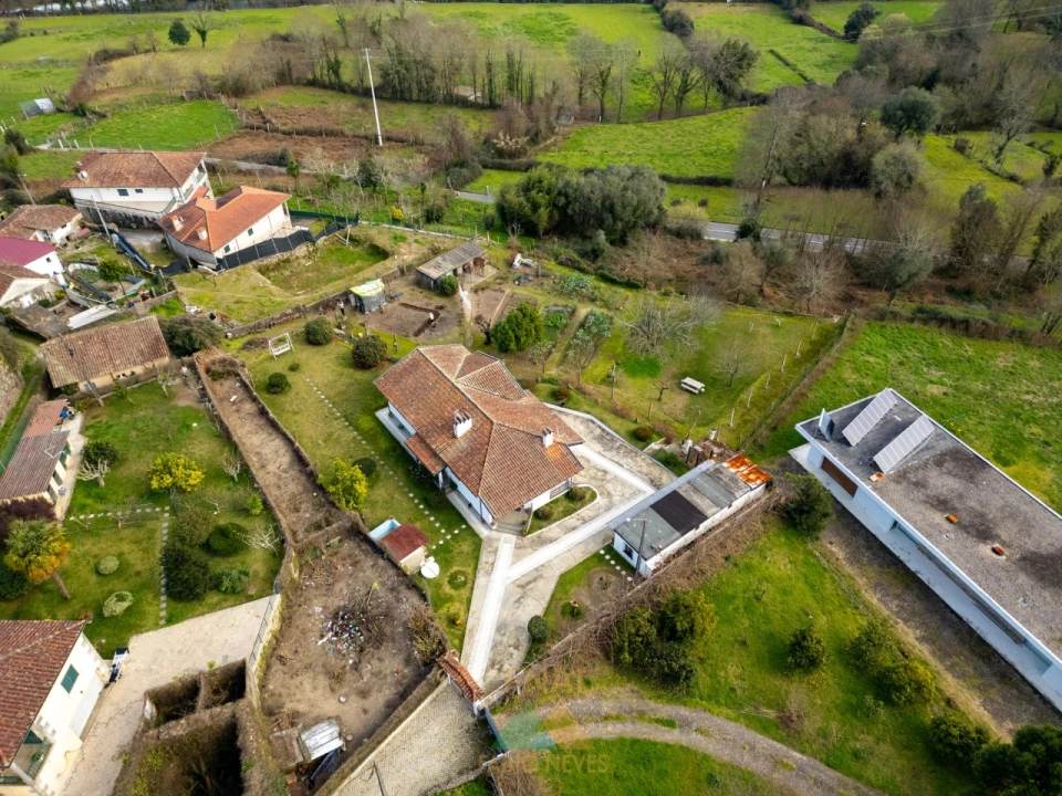 Moradia T3 para Venda em Gondoriz Foto 47