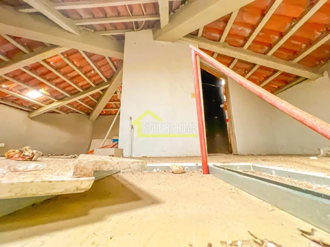 Apartamento T4 para Venda em Buarcos Foto 44