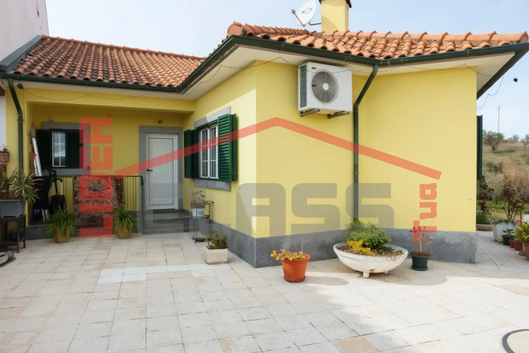 Moradia T3 para Venda em Assares e Lodões Foto 6