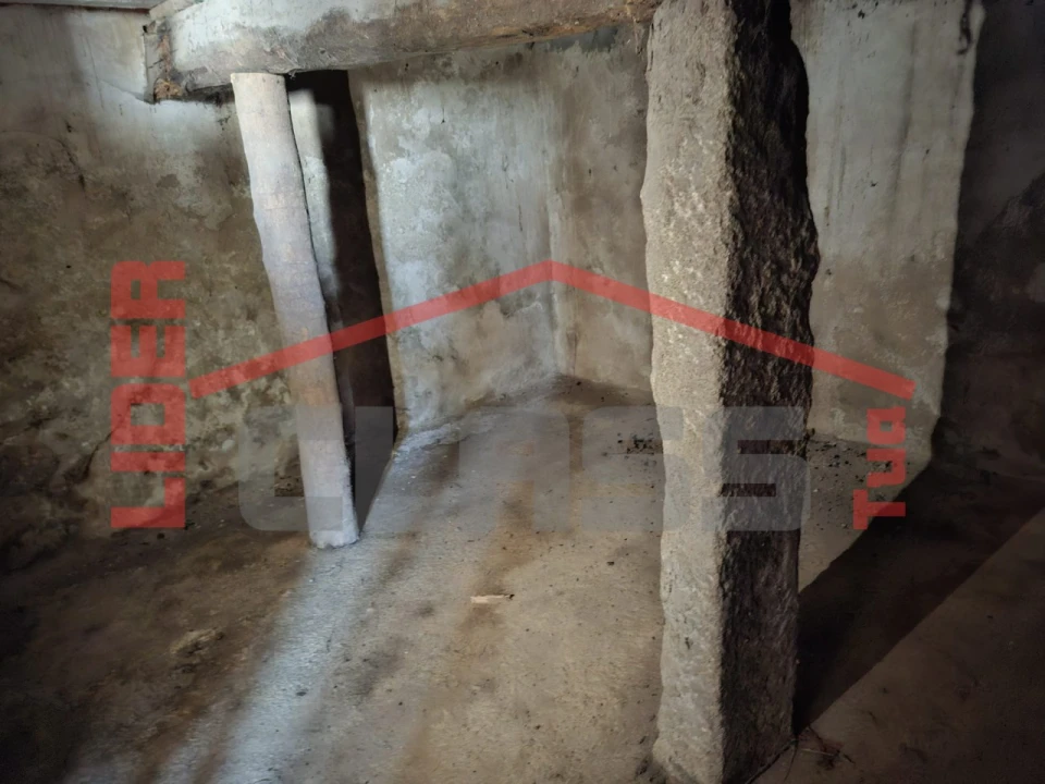 Moradia T2 para Venda em Silva e Águas Vivas Foto 21