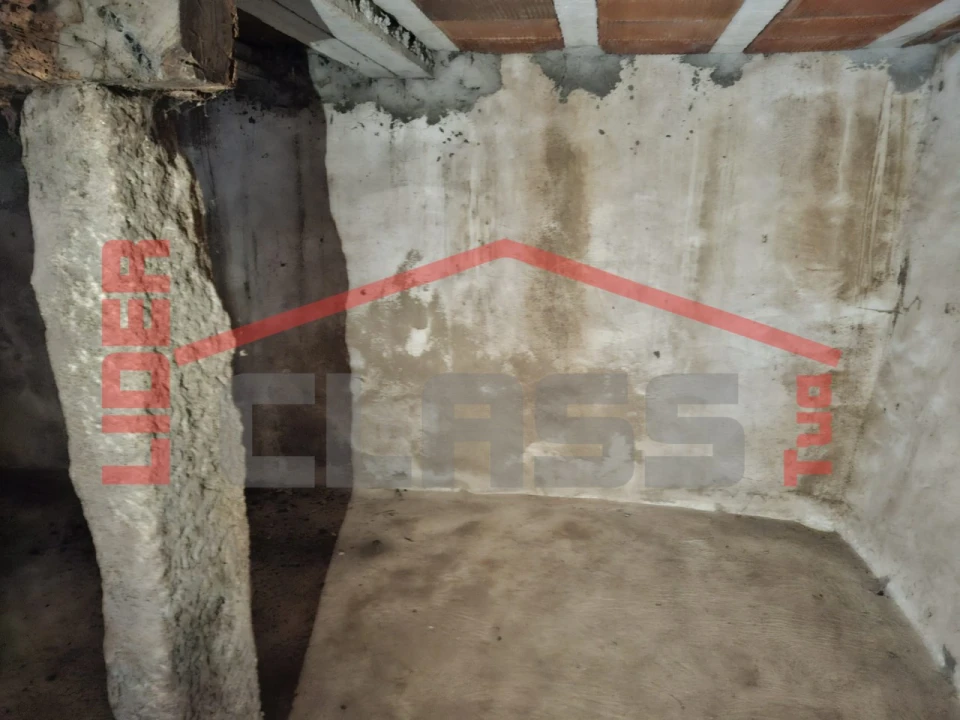 Moradia T2 para Venda em Silva e Águas Vivas Foto 28