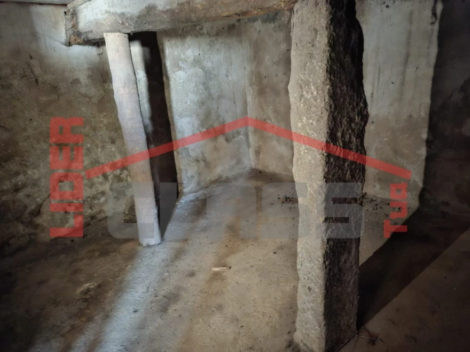 Moradia T2 para Venda em Silva e Águas Vivas Foto 21