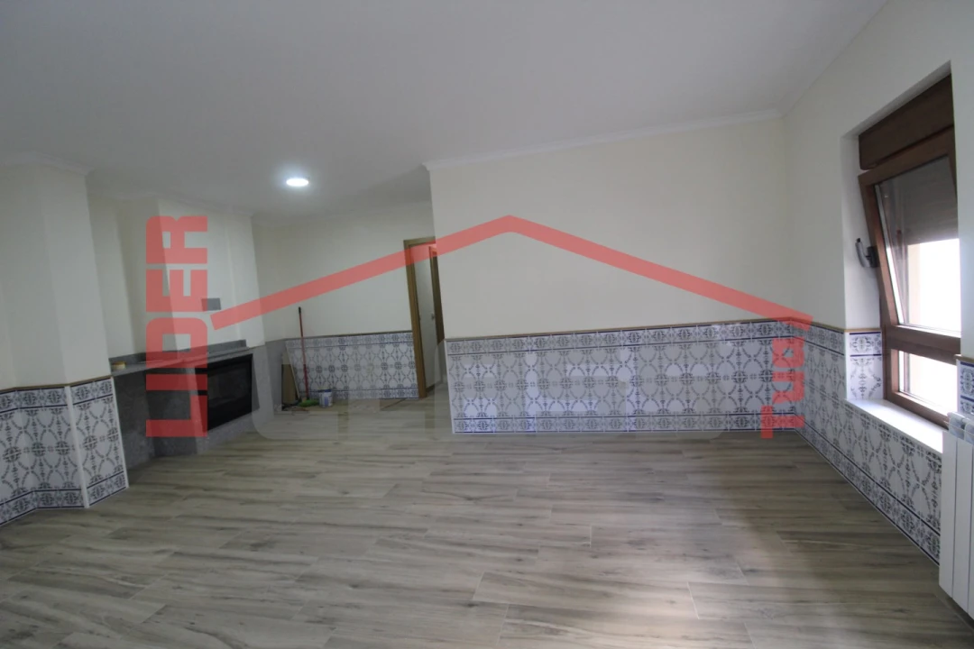 Moradia T3 para Venda em Lombo Foto 24