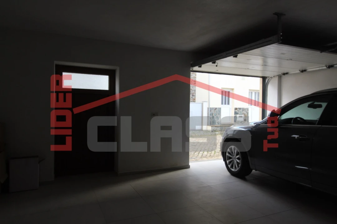 Moradia T3 para Venda em Lombo Foto 29