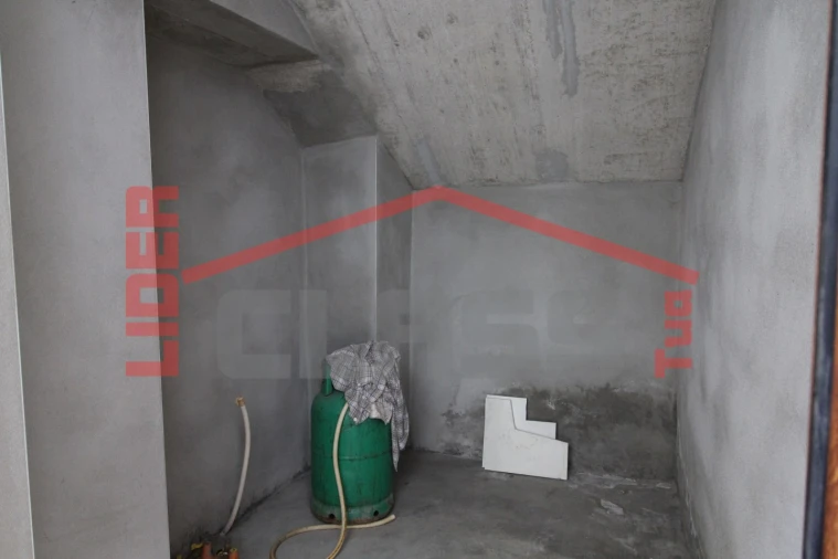 Moradia T3 para Venda em Lombo Foto 27