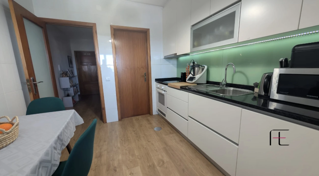 Apartamento T3 para Venda em Cidade da Maia Foto 7