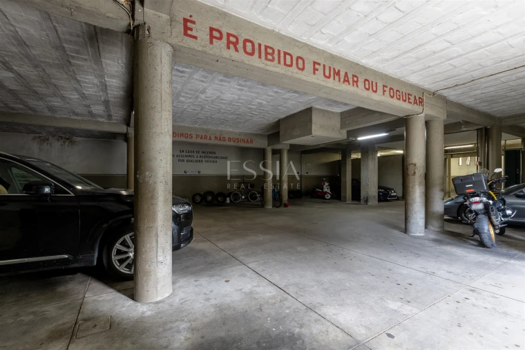 Garagem para Venda em Aldoar, Foz do Douro e Nevogilde Foto 6