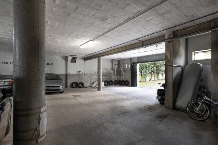 Garagem para Venda em Aldoar, Foz do Douro e Nevogilde Foto 3