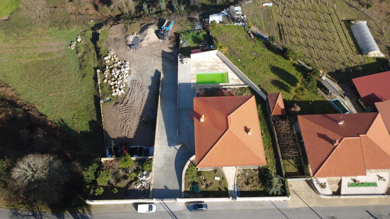 Moradia T3 para Venda em Idães Foto 5