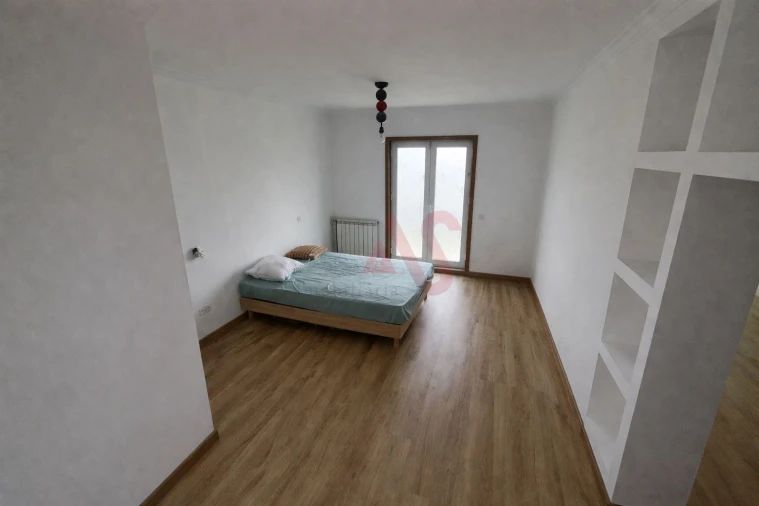 Moradia T3 para Venda em Idães Foto 17