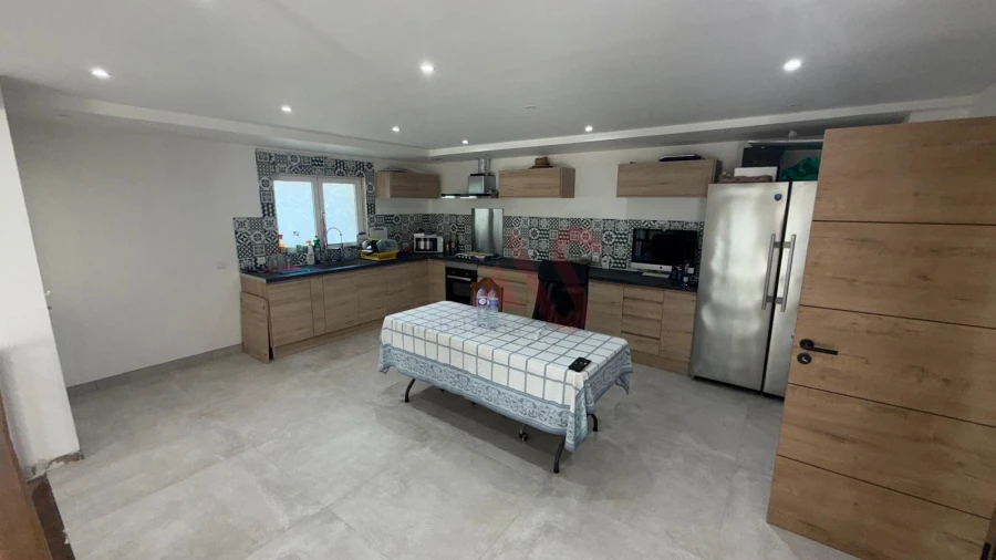 Moradia T3 para Venda em Idães Foto 10