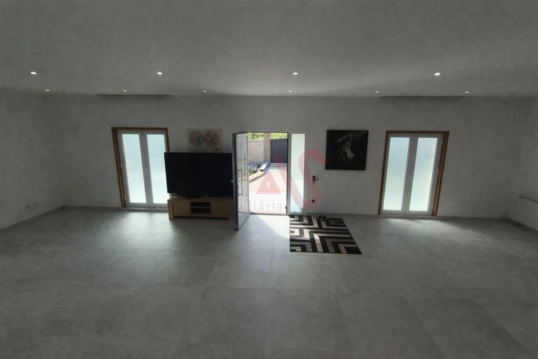 Moradia T3 para Venda em Idães Foto 19