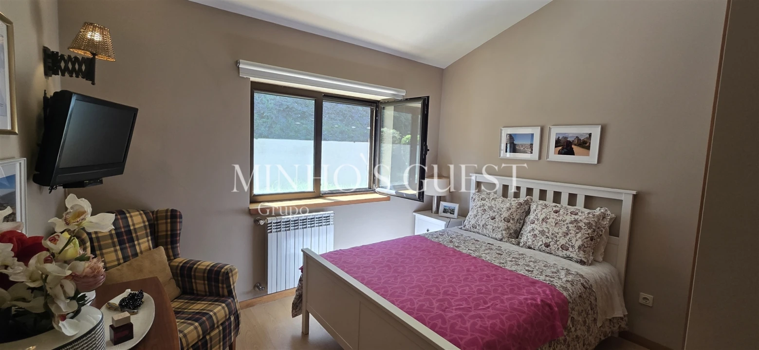 Moradia T2 para Venda em Caniçada e Soengas Foto 10