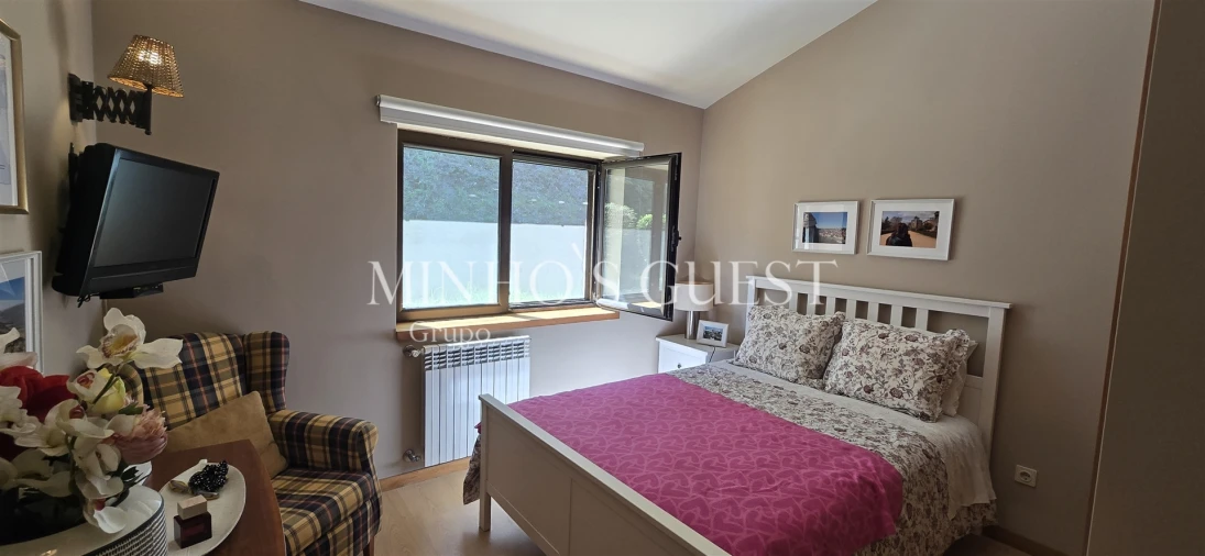 Moradia T2 para Venda em Caniçada e Soengas Foto 10