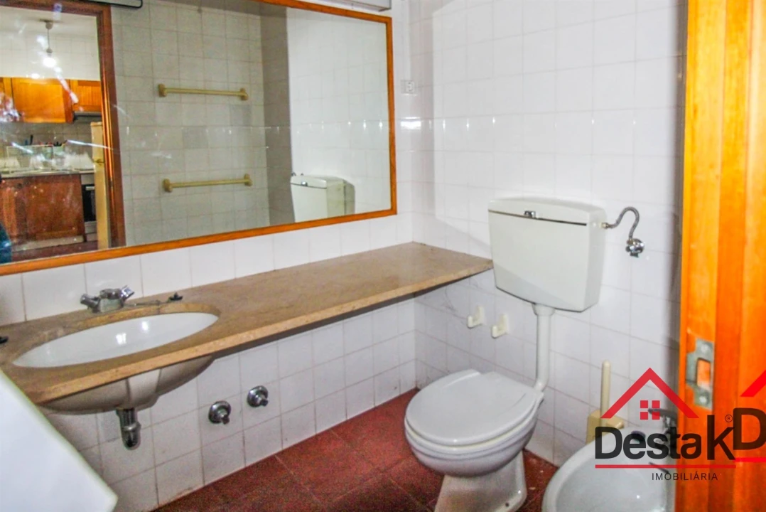 Apartamento T1 para Arrendamento em São Pedro do Sul, Várzea e Baiões Foto 8