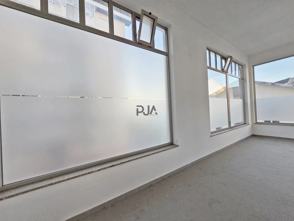 Loja para Arrendamento em Viseu Foto 5