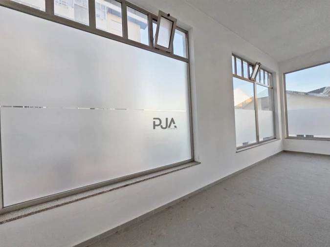 Loja para Arrendamento em Viseu Foto 5