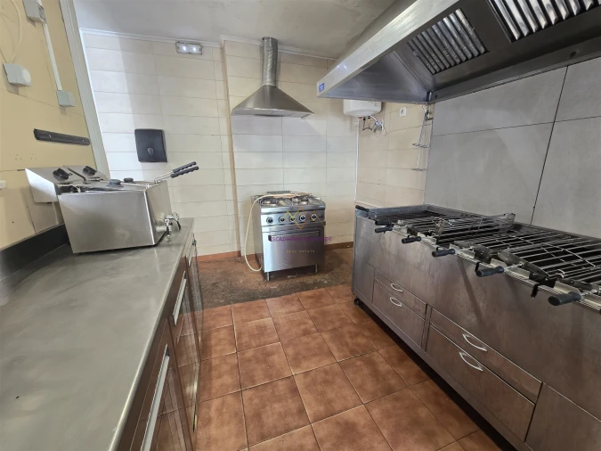 Loja para Arrendamento em Alto do Seixalinho, Santo André e Verderena Foto 14