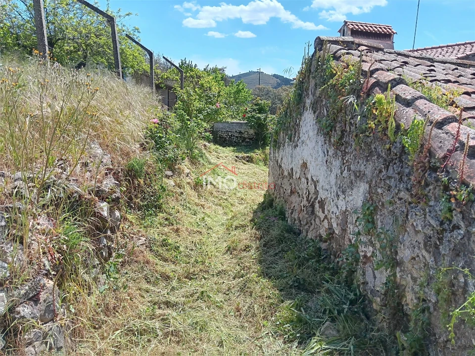 Moradia T2 para Venda em São Salvador da Aramenha Foto 3