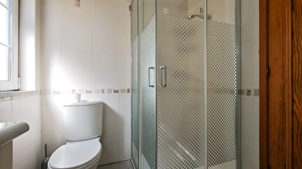 Moradia T3 para Venda em Guia Foto 13