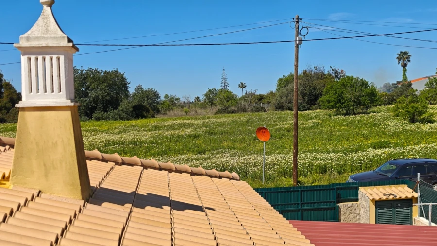 Moradia T3 para Venda em Guia Foto 36