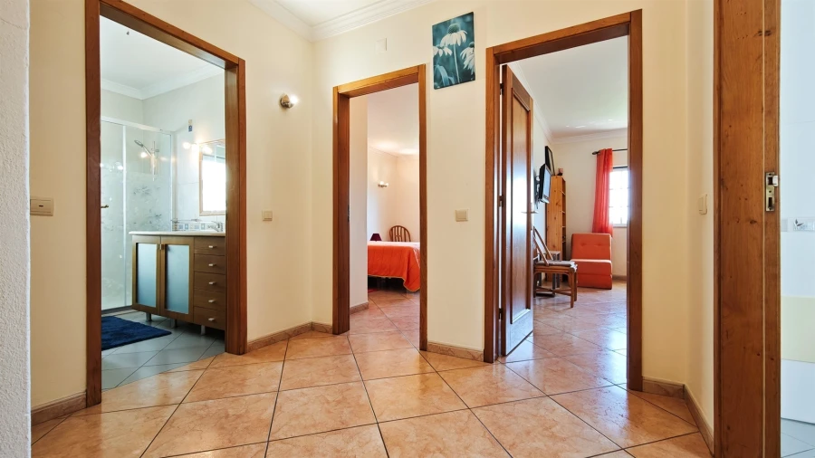 Moradia T3 para Venda em Guia Foto 14