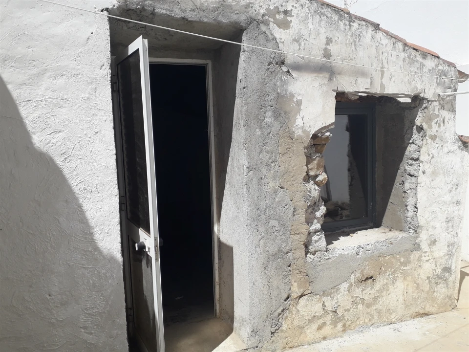 Moradia T1 para Arrendamento em Almodôvar e Graça dos Padrões Foto 18