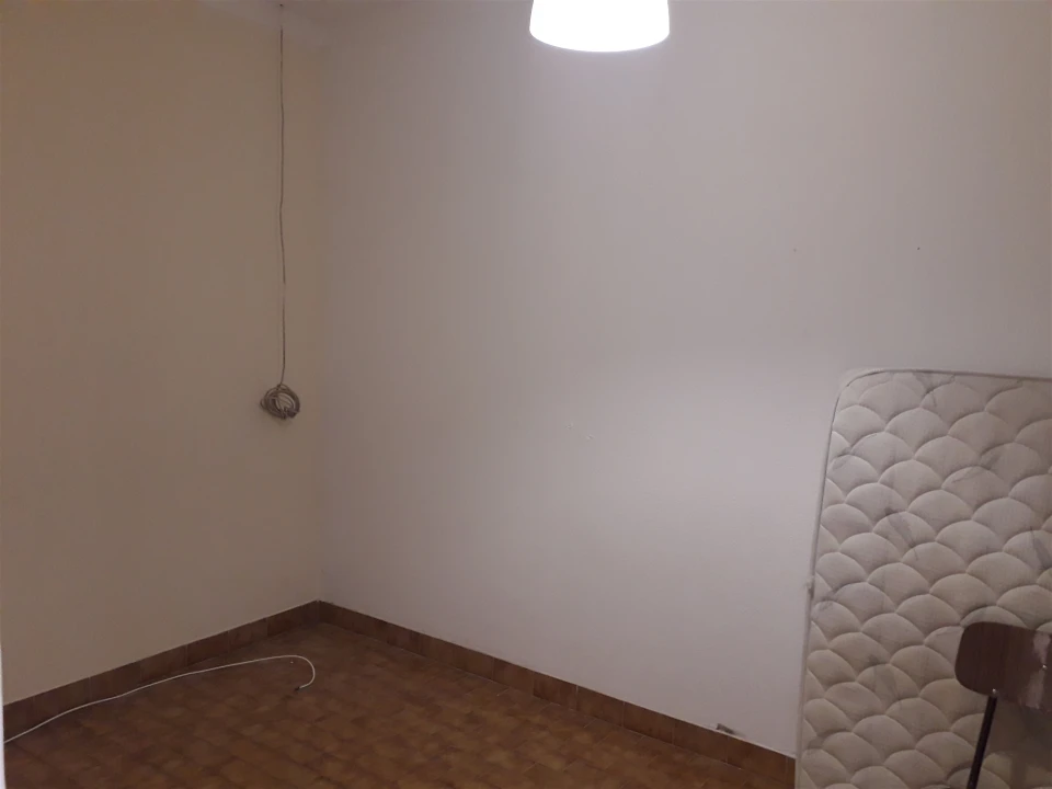 Moradia T1 para Arrendamento em Almodôvar e Graça dos Padrões Foto 8