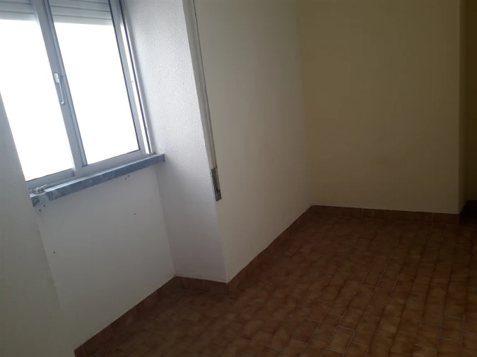 Moradia T1 para Arrendamento em Almodôvar e Graça dos Padrões Foto 7