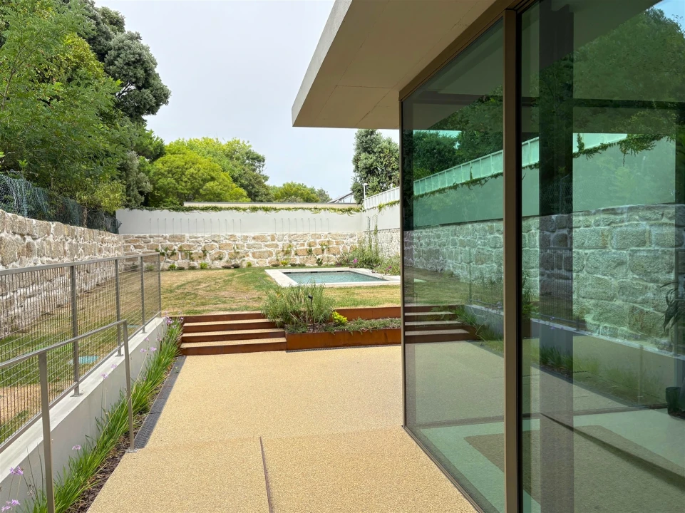 Moradia T3 para Arrendamento em Aldoar, Foz do Douro e Nevogilde Foto 46