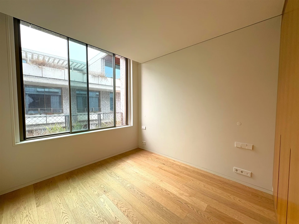 Moradia T3 para Arrendamento em Aldoar, Foz do Douro e Nevogilde Foto 36