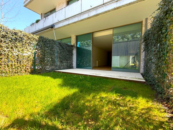 Moradia T3 para Arrendamento em Aldoar, Foz do Douro e Nevogilde Foto 2