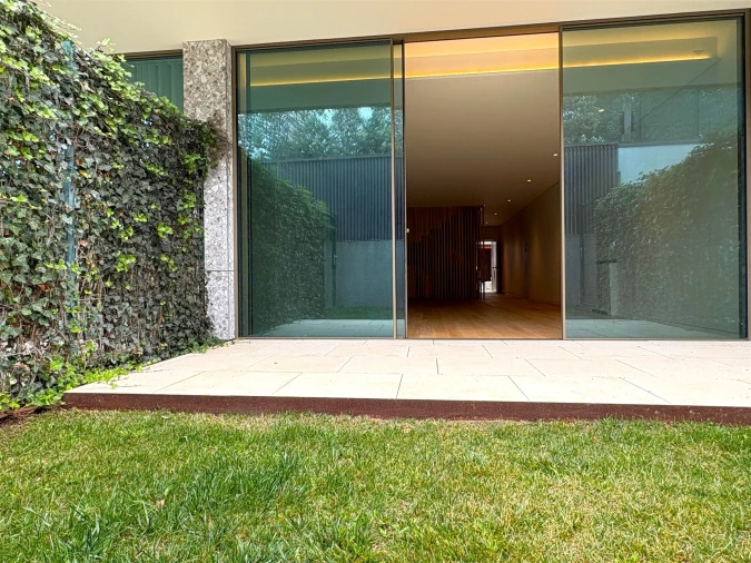 Moradia T3 para Arrendamento em Aldoar, Foz do Douro e Nevogilde Foto 37