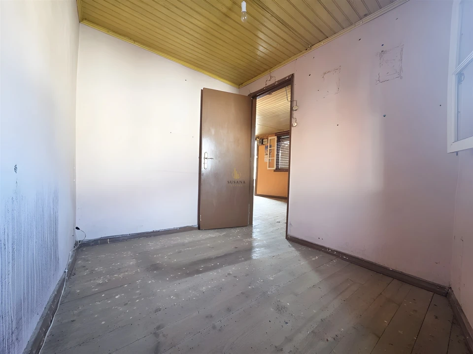 Moradia T2 para Venda em Sande Foto 7